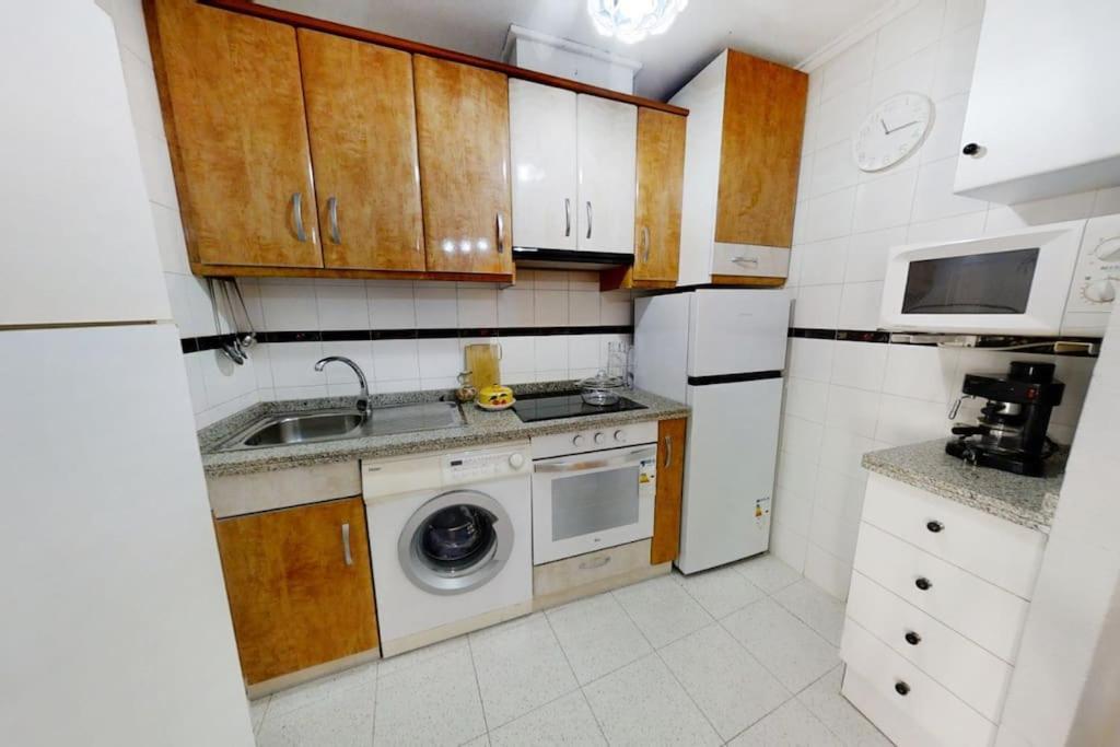 Cozy 2 Bed Playa De Locos Appartement